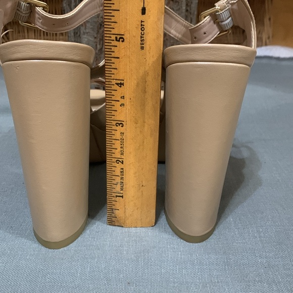 Felipe Riviera Tan Heels. Size 7” - Picture 4 of 12